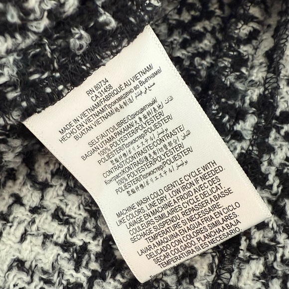 BCBGeneration Black Combo Tweed Skater Mini Skirt • Size 2 - Picture 3 of 5